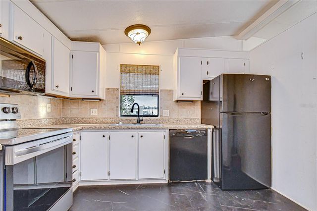 5438 ANTIGUA DRIVE, Zephyrhills, FL 33541