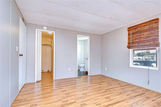 5438 ANTIGUA DRIVE, Zephyrhills, FL 33541