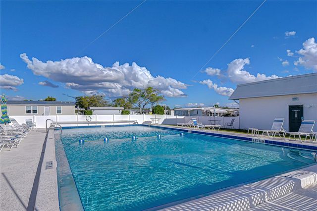 5438 ANTIGUA DRIVE, Zephyrhills, FL 33541