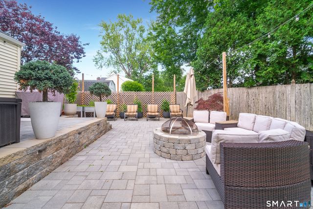 137 Mohawk Drive, West Hartford, CT 06117