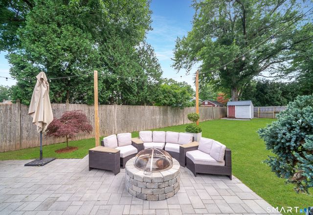 137 Mohawk Drive, West Hartford, CT 06117