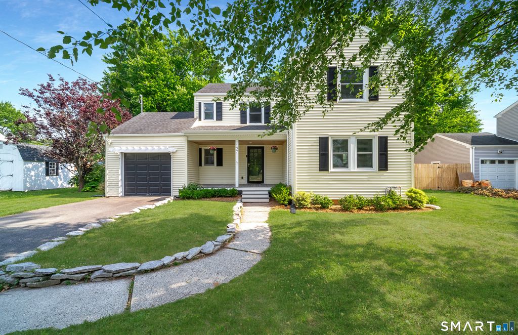 137 Mohawk Drive, West Hartford, CT 06117