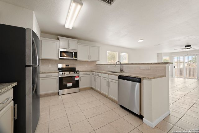 2602 Skybound, San Antonio, TX 78245