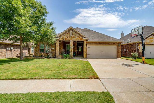 316 Madison Street, Burleson, TX 76028