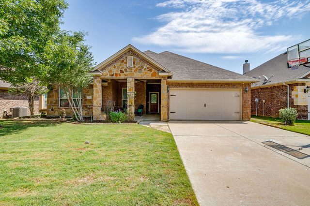 316 Madison Street, Burleson, TX 76028