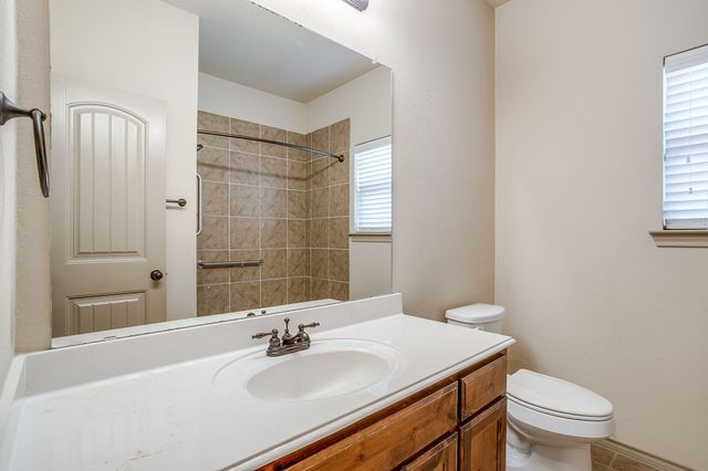 316 Madison Street, Burleson, TX 76028