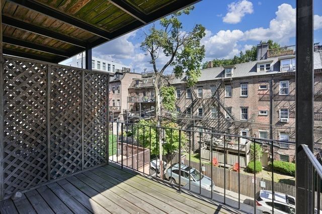 664 Massachusetts Ave 4, Boston, MA 02118
