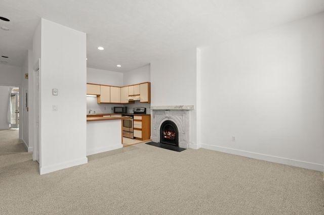 664 Massachusetts Ave 4, Boston, MA 02118