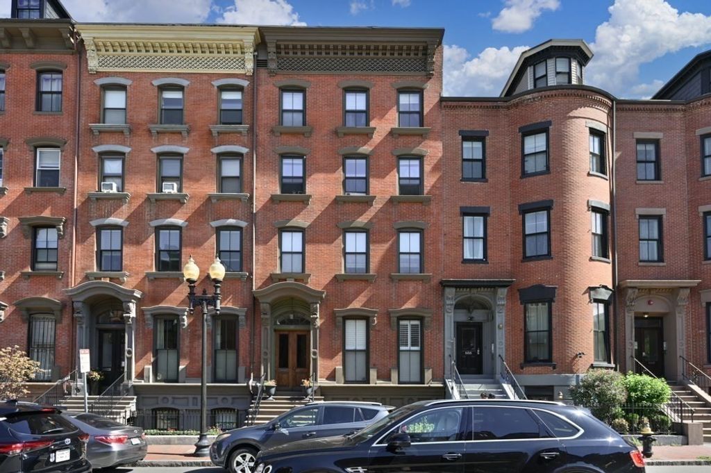 664 Massachusetts Ave 4, Boston, MA 02118