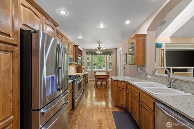 500 Wandering Lane, Coupeville, WA 98239