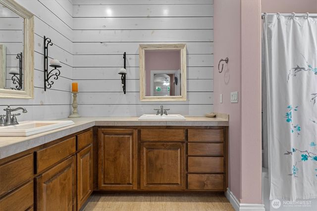 500 Wandering Lane, Coupeville, WA 98239