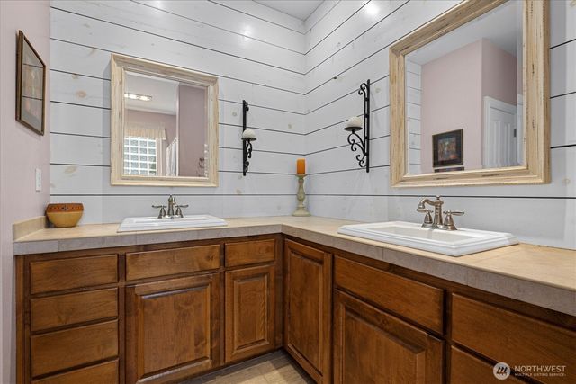 500 Wandering Lane, Coupeville, WA 98239