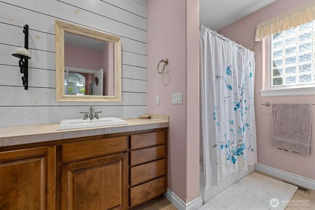 500 Wandering Lane, Coupeville, WA 98239