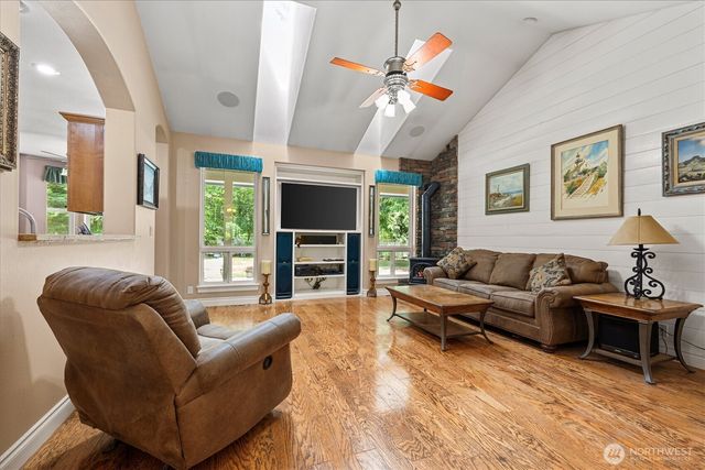 500 Wandering Lane, Coupeville, WA 98239