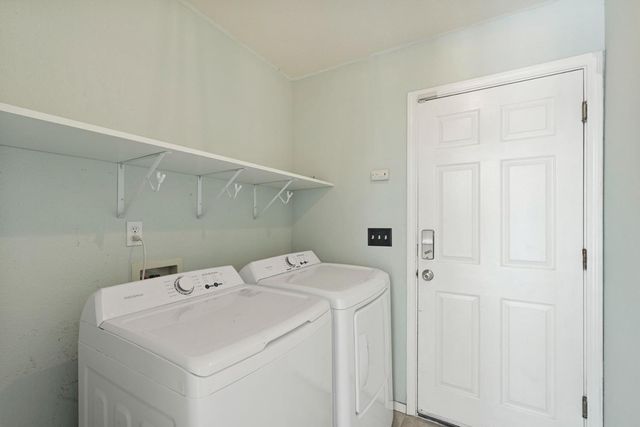 2142 Bluejay Way, Lodi, CA 95240