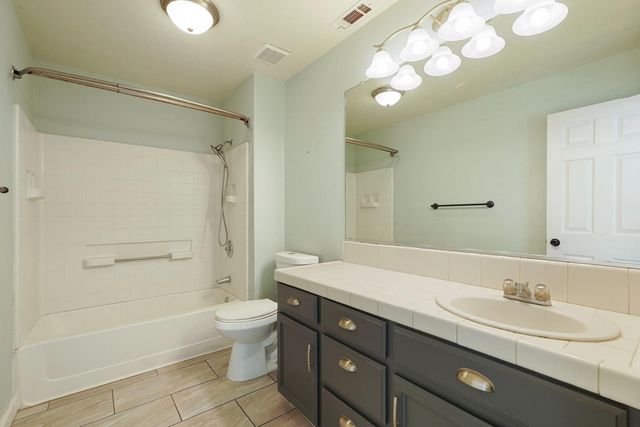 2142 Bluejay Way, Lodi, CA 95240