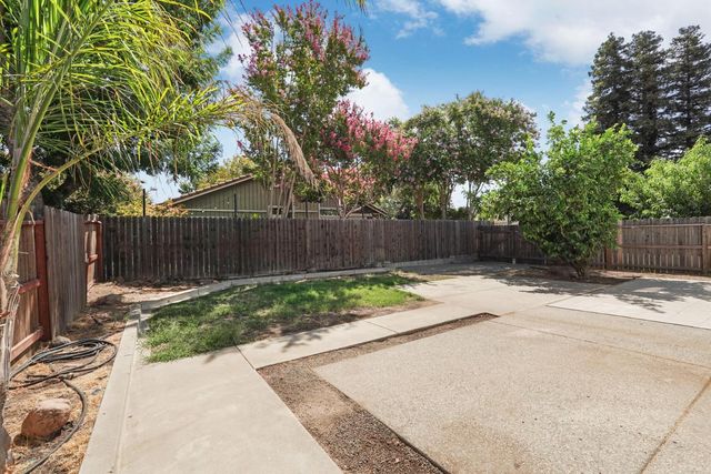 2142 Bluejay Way, Lodi, CA 95240