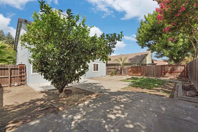 2142 Bluejay Way, Lodi, CA 95240