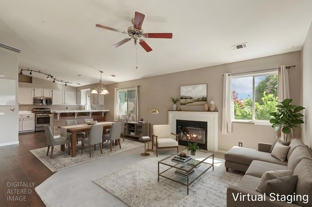 2142 Bluejay Way, Lodi, CA 95240