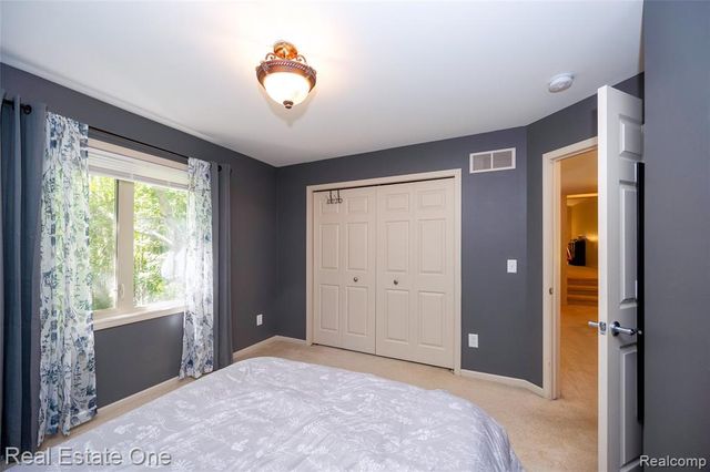 3481 Castlewood Court, Wixom, MI 48393