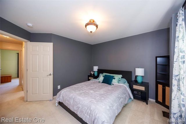 3481 Castlewood Court, Wixom, MI 48393