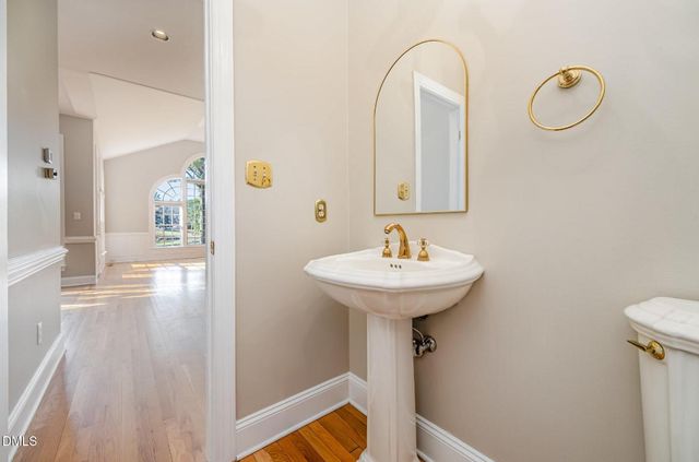 512 Tharps Lane, Raleigh, NC 27614