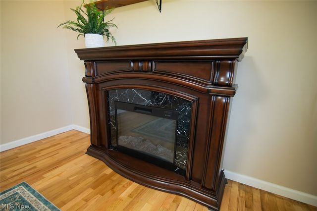 19 Osborne Street, Washington, WV 26181