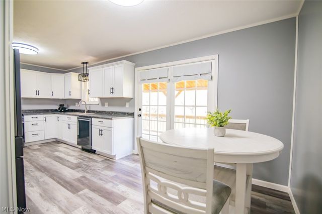 19 Osborne Street, Washington, WV 26181