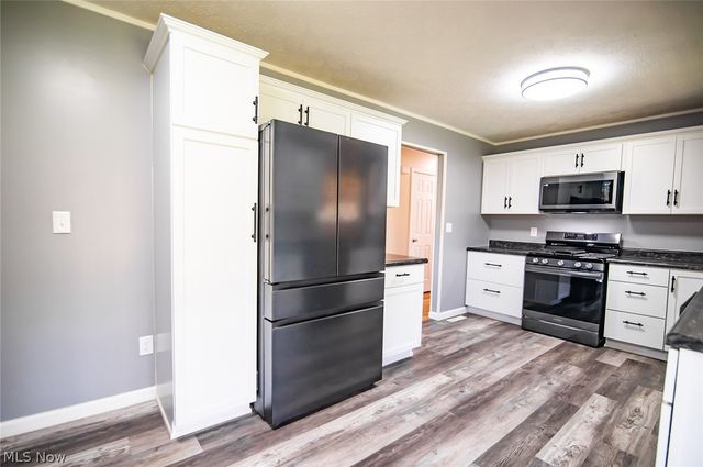 19 Osborne Street, Washington, WV 26181