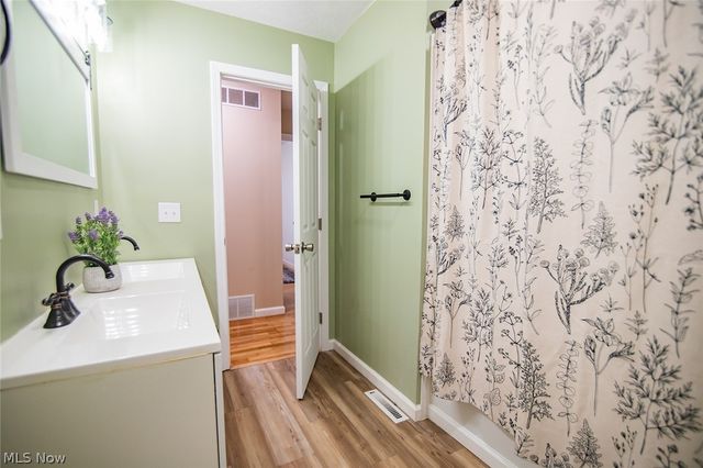 19 Osborne Street, Washington, WV 26181