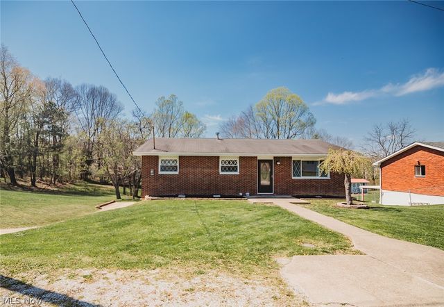 19 Osborne Street, Washington, WV 26181