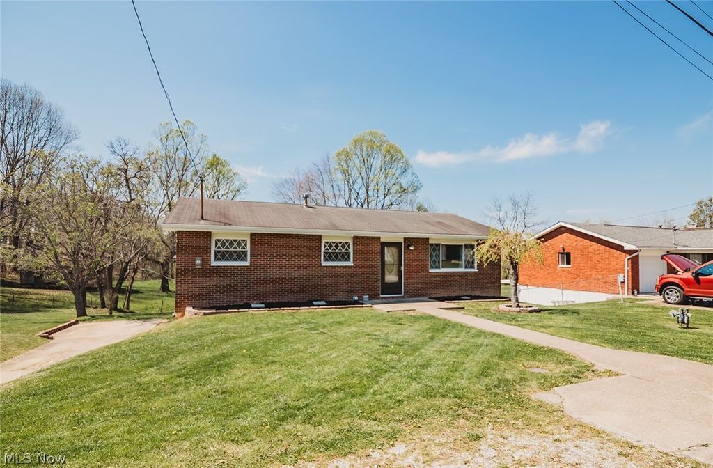 19 Osborne Street, Washington, WV 26181