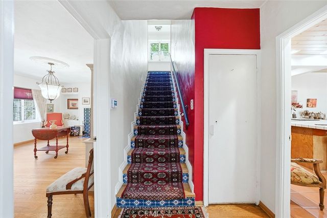 2393 Allen Avenue, Altadena, CA 91001