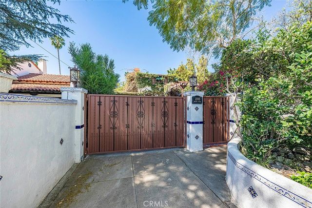 2393 Allen Avenue, Altadena, CA 91001
