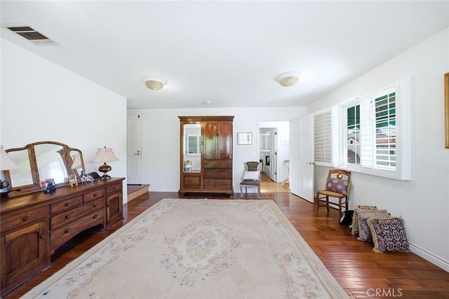 2393 Allen Avenue, Altadena, CA 91001