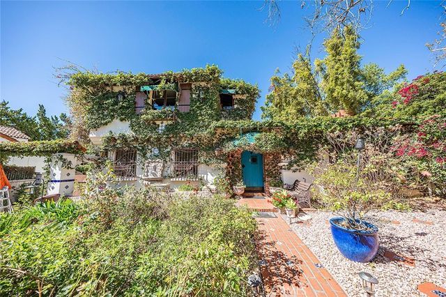 2393 Allen Avenue, Altadena, CA 91001