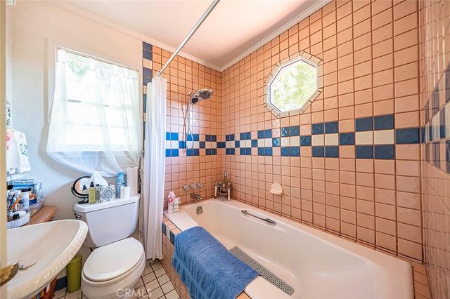 2393 Allen Avenue, Altadena, CA 91001