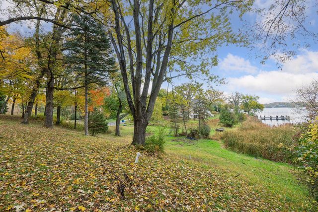 365 W Lake Street, Orono, MN 55356