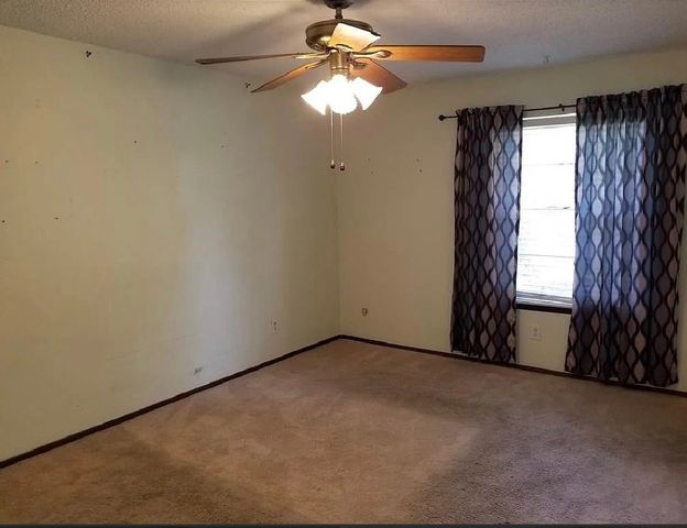 4907 Rollingwood Court, Garland, TX 75043