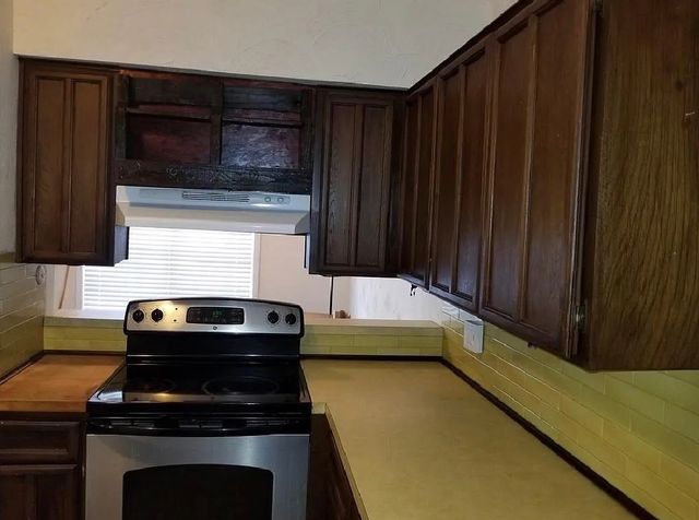 4907 Rollingwood Court, Garland, TX 75043