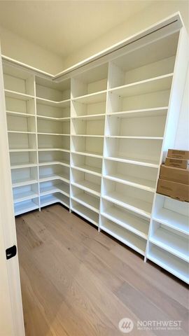 16906 NE 14th Street, Bellevue, WA 98008