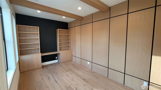 16906 NE 14th Street, Bellevue, WA 98008
