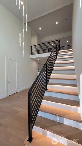 16906 NE 14th Street, Bellevue, WA 98008