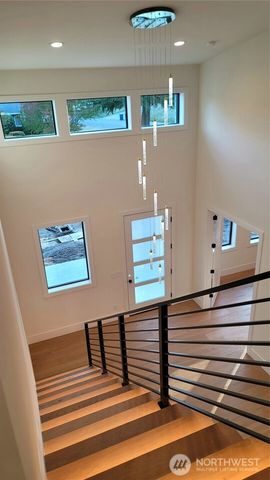 16906 NE 14th Street, Bellevue, WA 98008