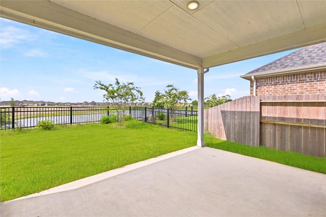 19131 Pink Grapefruit Street, Manvel, TX 77578