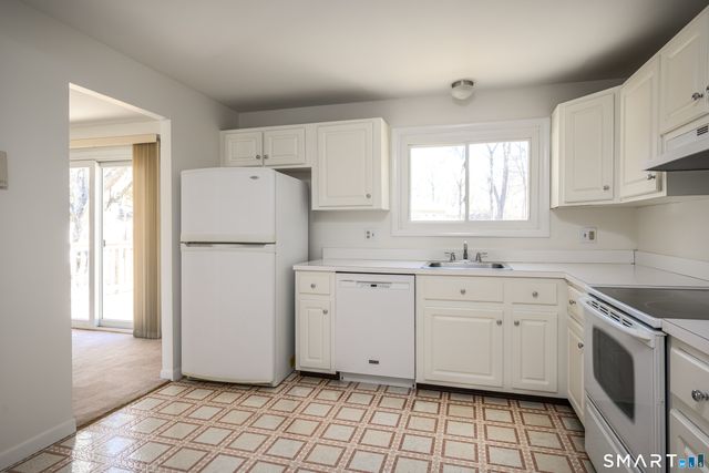 11 North Hearthstone Drive, Bethel, CT 06801