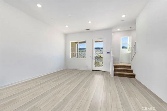 27040 Painted Sky Way, Valencia, CA 91381