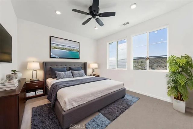 27040 Painted Sky Way, Valencia, CA 91381