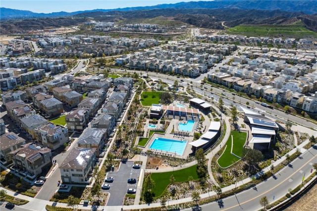 27040 Painted Sky Way, Valencia, CA 91381