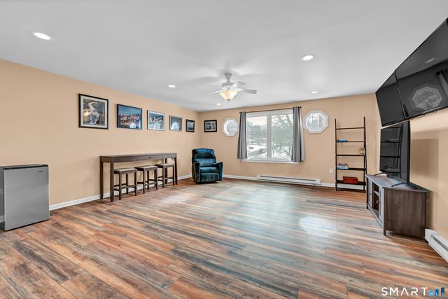 23 Federal Road, Shelton, CT 06484